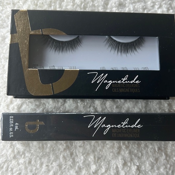 Tori Belle Magnetude Magnetic Eyelashes and Eyeliner - Picture 1 of 1